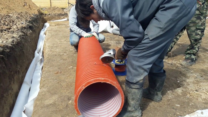 Plastikowe pierścienie są łatwe do cięcia Plastikowe pierścienie są łatwe do cięcia