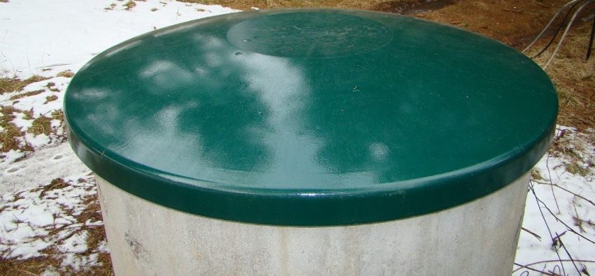 Najlepiej czyścić studnię w zimnych porach roku: późną jesienią lub zimą Najlepiej czyścić studnię w zimnych porach roku: późną jesienią lub zimą