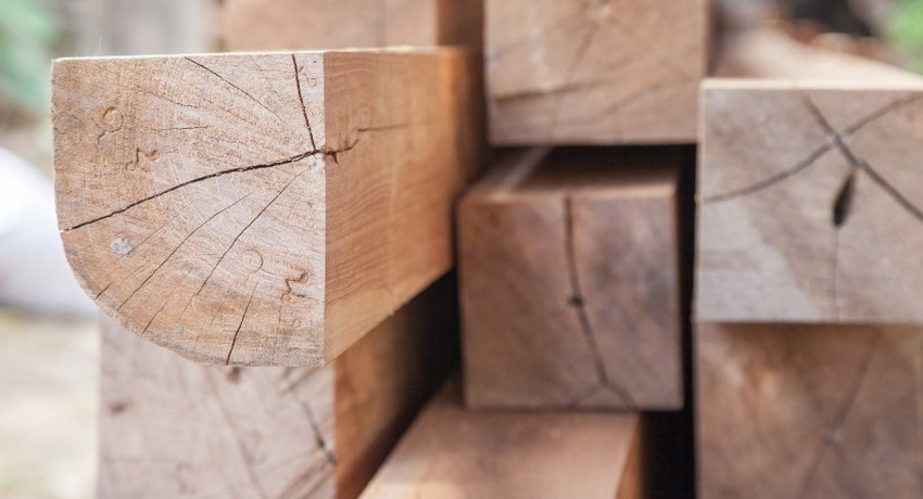 Le calcul de la quantité de bois dans un mètre cube est un paramètre important nécessaire pour d'autres calculs pendant la construction Combien de bois dans un cube: méthodes de calcul et exemples de calculs