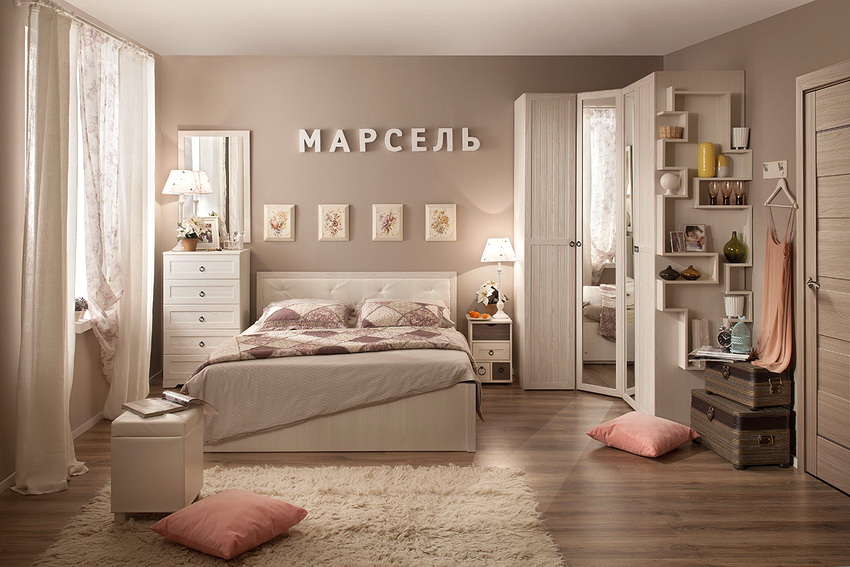 Struktura se može instalirati u bilo koji prikladan kut i opremljena je dodatnim policama Struktura se može instalirati u bilo koji prikladan kut i opremljena je dodatnim policama