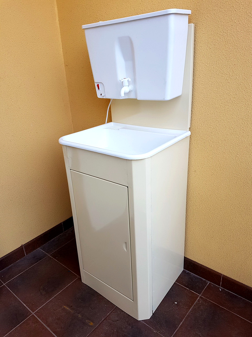 Um Ihren Aufenthalt auf dem Land angenehmer zu gestalten, können Sie ein Waschbecken mit erwärmtem Wasser installieren Um Ihren Aufenthalt auf dem Land angenehmer zu gestalten, können Sie ein Waschbecken mit erwärmtem Wasser installieren