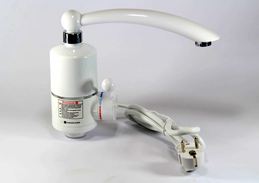 Die Heizrate und die Wassertemperatur hängen von der Leistung des Heizgeräts ab. Die Heizrate und die Wassertemperatur hängen von der Leistung des Heizgeräts ab.