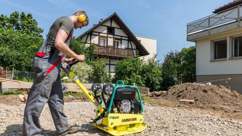 Tấm rung Ammann rất linh hoạt và có khả năng dễ dàng thích ứng với nhiều loại công việc khác nhau Tấm rung Ammann rất linh hoạt và có khả năng dễ dàng thích ứng với nhiều loại công việc khác nhau