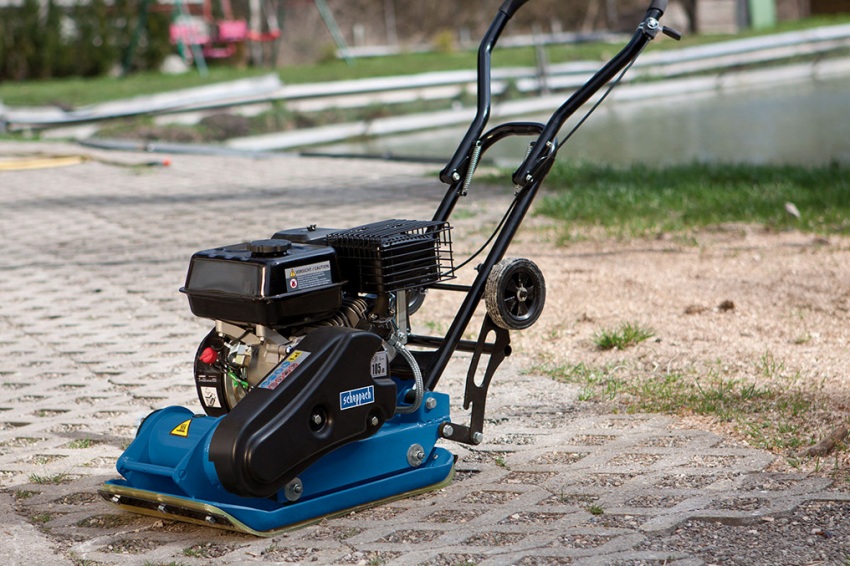 Cho thuê tấm rung là một dịch vụ rất phổ biến trong giới xây dựng. có một số lợi thế của việc thuê hơn là mua Cho thuê tấm rung là một dịch vụ rất phổ biến trong giới xây dựng. có một số lợi thế của việc thuê hơn là mua