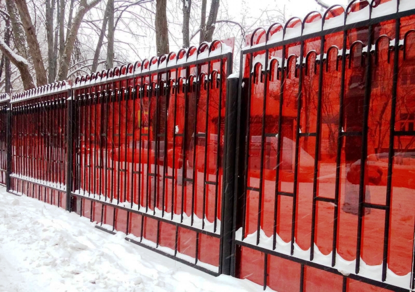 פוליקרבונט הוא קל משקל, שאינו משתווה אפילו למשקל החומר הפופולרי ביותר בבנייה - עץ פוליקרבונט הוא קל משקל, שאינו משתווה אפילו למשקל החומר הפופולרי ביותר בבנייה - עץ