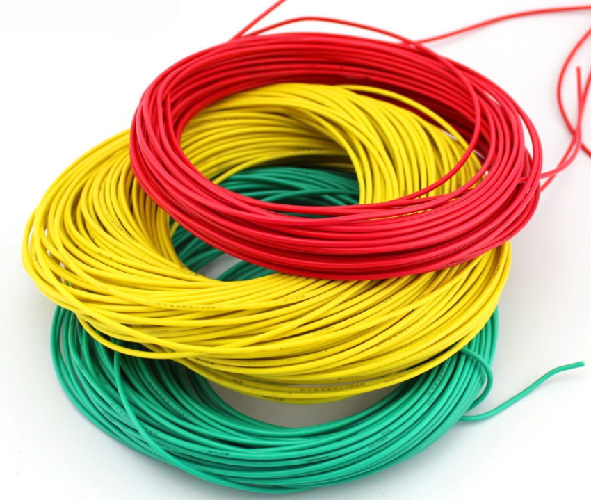 כדי לחשב את גודל החתך של כבל נחושת, יהיה עליך לחשב את מספר המכשירים הביתיים ואת צריכת החשמל שלהם כדי לחשב את גודל החתך של כבל נחושת, יהיה עליך לחשב את מספר המכשירים הביתיים ואת צריכת החשמל שלהם