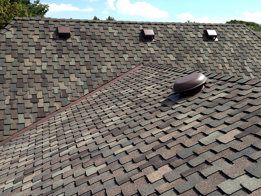 Um arejador é necessário para remover o excesso de umidade do espaço sob o telhado Um arejador é necessário para remover o excesso de umidade do espaço sob o telhado