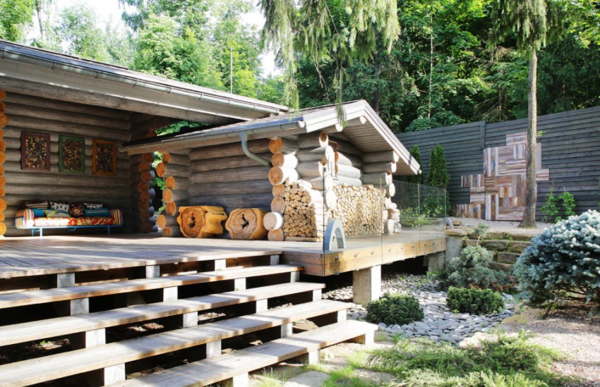 Kapag ang parehong mga gusali ay gawa sa kahoy, kung hindi tama ang paglapit mo sa pagbubuo ng isang paligo, ang istraktura ay magdurusa mula sa pamamasa at singaw Kapag ang parehong mga gusali ay gawa sa kahoy, kung hindi tama ang paglapit mo sa pagbubuo ng isang paligo, ang istraktura ay magdurusa mula sa pamamasa at singaw