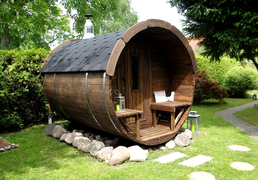 Na niewielkim obszarze kąpiel w formie beczki będzie wyglądać oryginalnie Na niewielkim obszarze kąpiel w formie beczki będzie wyglądać oryginalnie