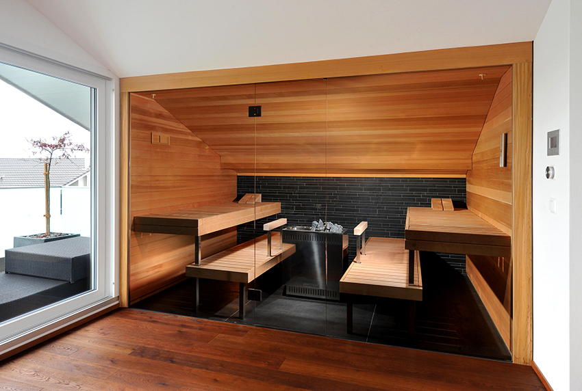 Dzieląc przestrzeń, zamiast ścian można zastosować szklane ścianki działowe, aby zaoszczędzić miejsce Dzieląc przestrzeń, zamiast ścian można zastosować szklane ścianki działowe, aby zaoszczędzić miejsce