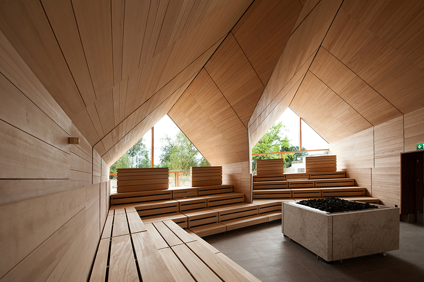 Pokój 4x6 może pomieścić łaźnię parową, łazienkę i pokój relaksacyjny Pokój 4x6 może pomieścić łaźnię parową, łazienkę i pokój relaksacyjny