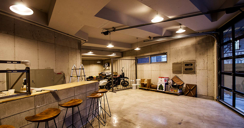 Betonske pločice izvrsne su za ukrašavanje zidova garaže. Betonske pločice izvrsne su za ukrašavanje zidova garaže.