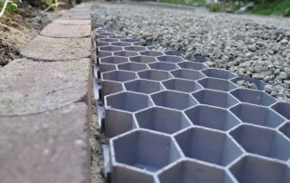 Geogrid pentru parcare: material inovator al unei noi generații