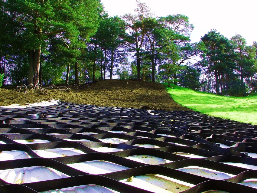 No cal reforçar tots els pendents suaus amb el geomaterial No cal reforçar tots els pendents suaus amb el geomaterial