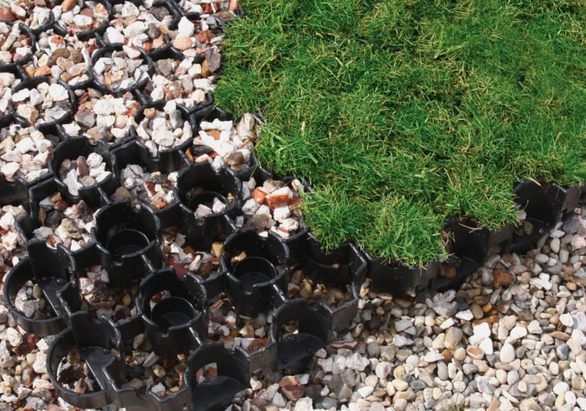 Els mòduls Geogrid són prou fàcils de moure, apilar i emmagatzemar Els mòduls Geogrid són prou fàcils de moure, apilar i emmagatzemar