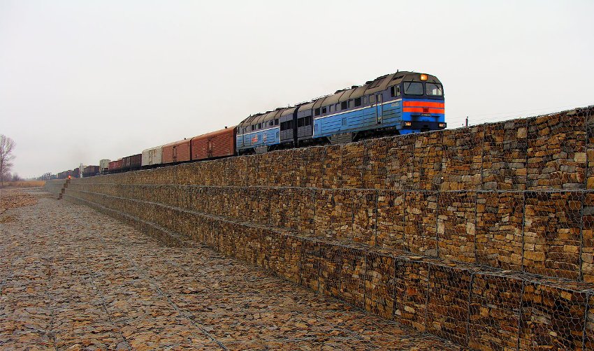 La geomalla en la construcció de ferrocarrils és una excel·lent alternativa als mètodes tradicionals de reforç La geomalla en la construcció de ferrocarrils és una excel·lent alternativa als mètodes tradicionals de reforç