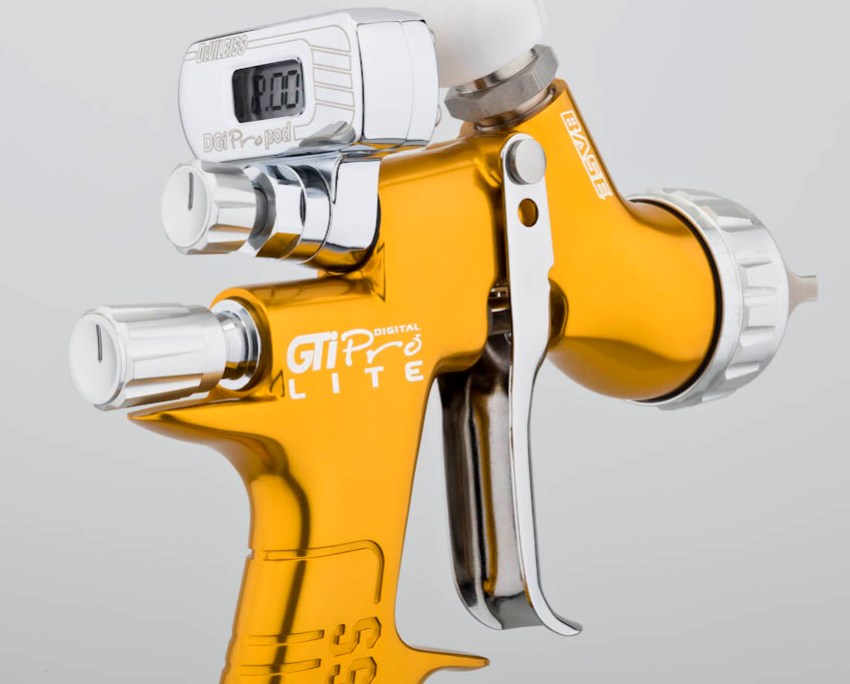 Devilbiss FLG 5 pištolj za raspršivanje dizajniran je za primjenu svih organskih materijala i opremljen je univerzalnom zračnom glavom za srednji pritisak Devilbiss FLG 5 pištolj za raspršivanje dizajniran je za primjenu svih organskih materijala i opremljen je univerzalnom zračnom glavom za srednji pritisak