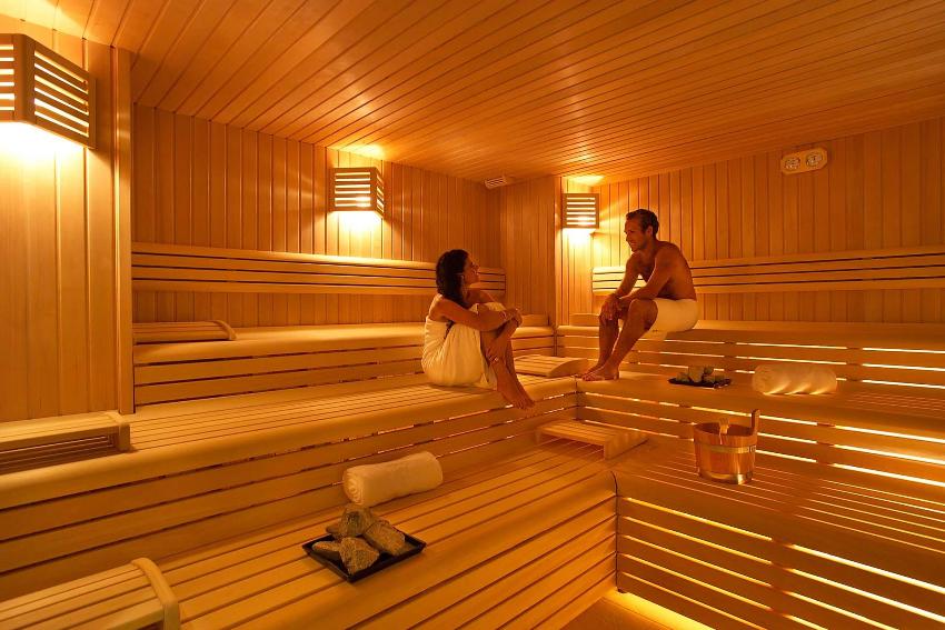 For et dampbad velges ofte komplekse tierede strukturer i tre trinn For et dampbad velges ofte komplekse tierede strukturer i tre trinn