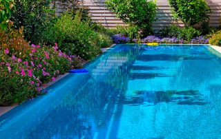 PVC-film for bassenget: utvalgskriterier og materialinstallasjonsfunksjoner