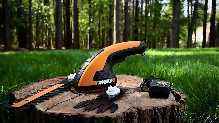 Kéo cắt cành làm vườn không dây tiện dụng cho những diện tích nhỏ Kéo cắt cành làm vườn không dây tiện dụng cho những diện tích nhỏ