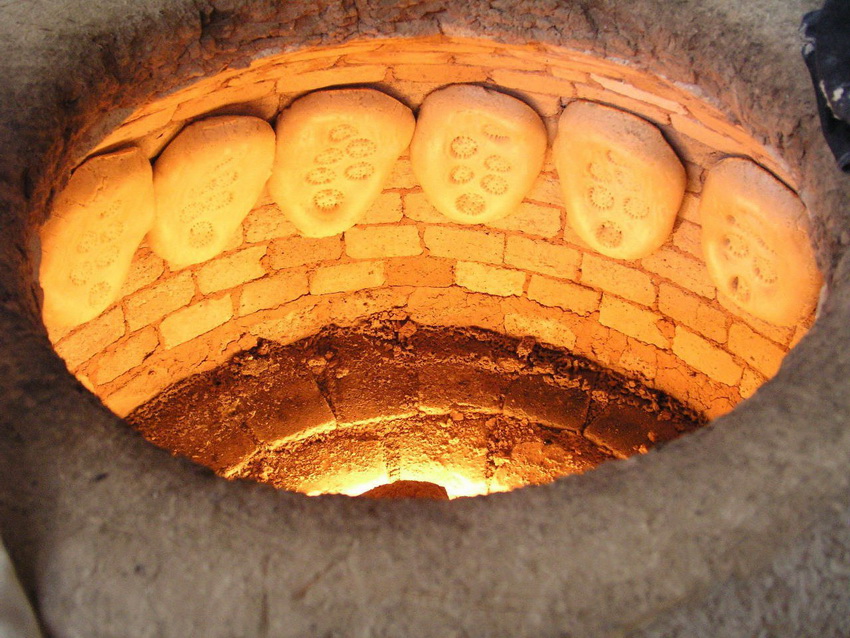 สำหรับการก่อสร้างเตาแทนดอร์ควรใช้อิฐทนไฟที่ทนต่ออุณหภูมิสูงมากได้ดีกว่า