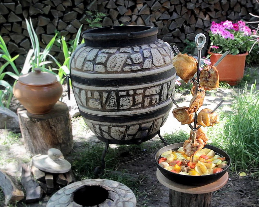 เนื่องจากความสามารถของเตาทันดูร์ในการรักษาอุณหภูมิอาหารจึงปรุงได้เร็วขึ้นและยังมีความฉ่ำและมีกลิ่นหอม เนื่องจากความสามารถของเตาทันดูร์ในการรักษาอุณหภูมิอาหารจึงปรุงได้เร็วขึ้นและยังมีความฉ่ำและมีกลิ่นหอม