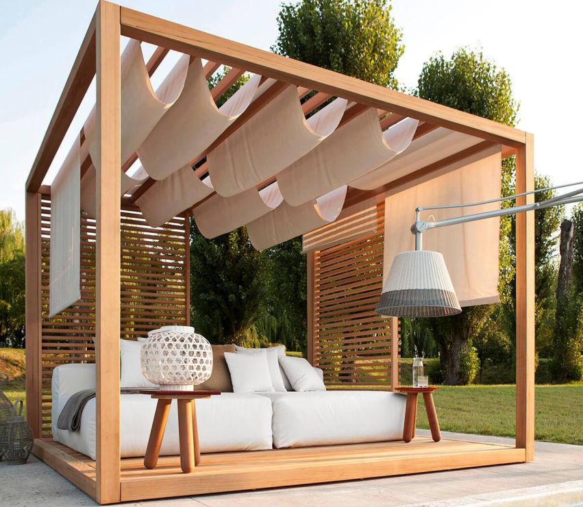 Versi langsir mudah alih dianggap lebih senang, yang boleh dipasang jika perlu. Versi langsir mudah alih dianggap lebih senang, yang boleh dipasang jika perlu.