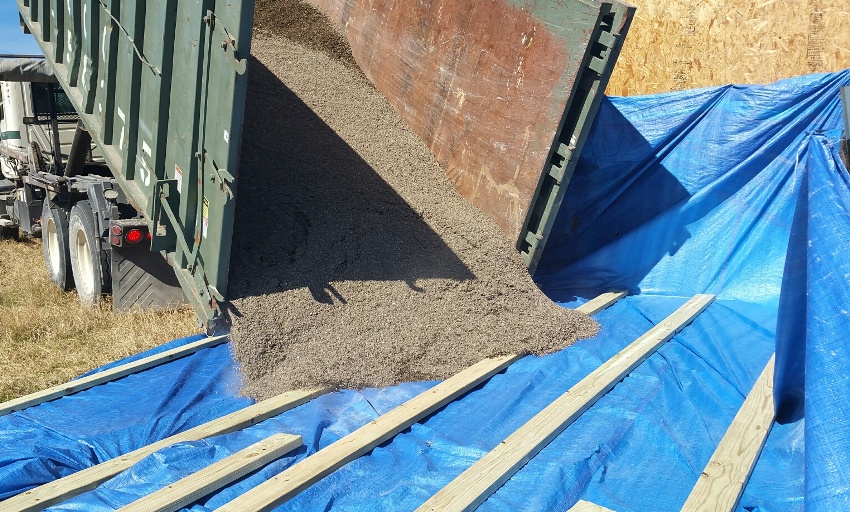 ผ้าใบกันน้ำมีลักษณะความต้านทานแรงดึงสูงและความไม่สามารถขยายตัวได้ ผ้าใบกันน้ำมีลักษณะความต้านทานแรงดึงสูงและความไม่สามารถขยายตัวได้อย่างแท้จริง