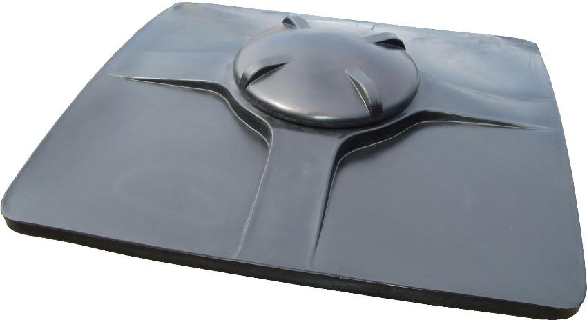 Le réservoir plat en plastique a une particularité: il est équipé d Le réservoir plat en plastique a une particularité: il est équipé d