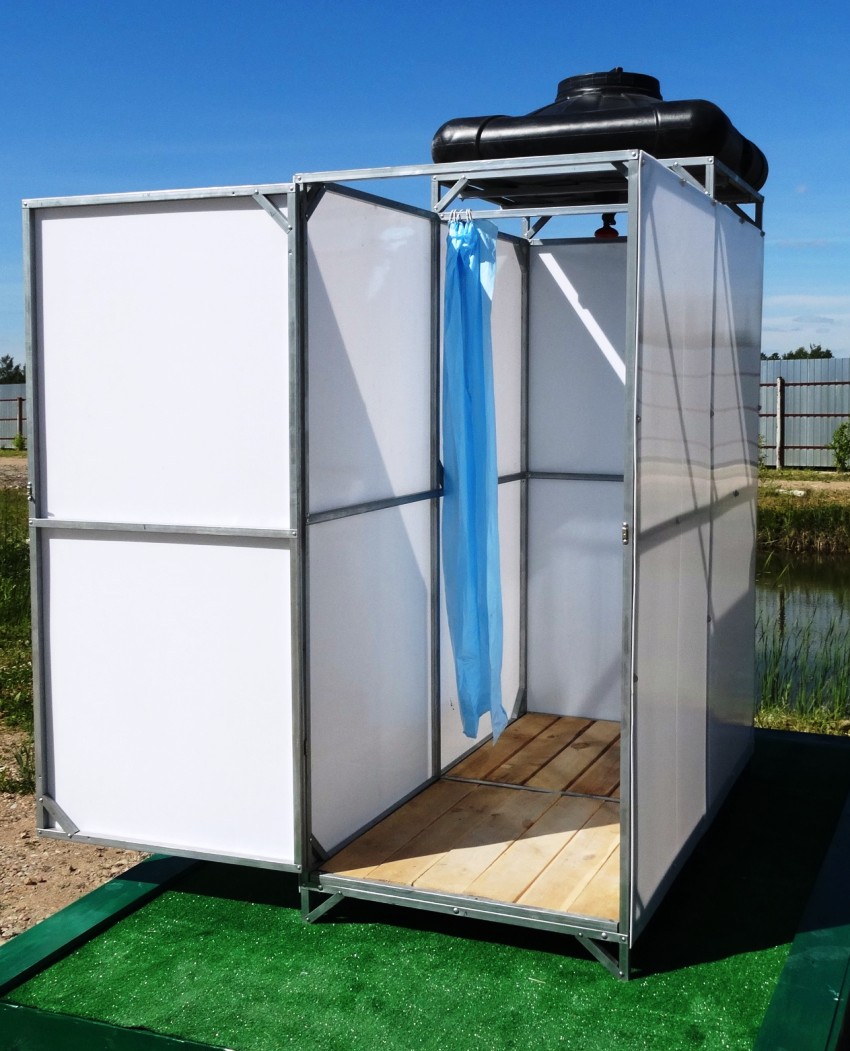 Un duș de vară Delsot ieftin, cu element de încălzire și rezervor de plastic de 40 l, este considerat o opțiune excelentă. Un duș de vară Delsot ieftin, cu element de încălzire și rezervor de plastic de 40 l, este considerat o opțiune excelentă.