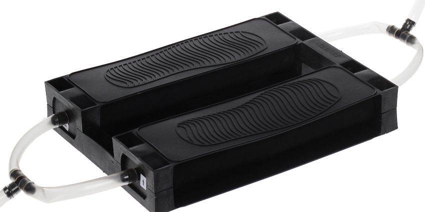 Calca de duș cu pedale nu conține noduri și componente periculoase pentru oameni Calca de duș cu pedale nu conține noduri și componente periculoase pentru oameni