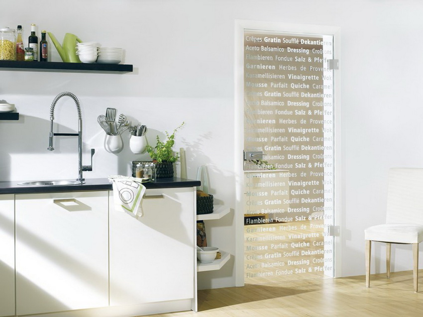 ניתן ליצור כל עיצוב ייחודי לדלת הזכוכית ניתן ליצור כל עיצוב ייחודי לדלת הזכוכית