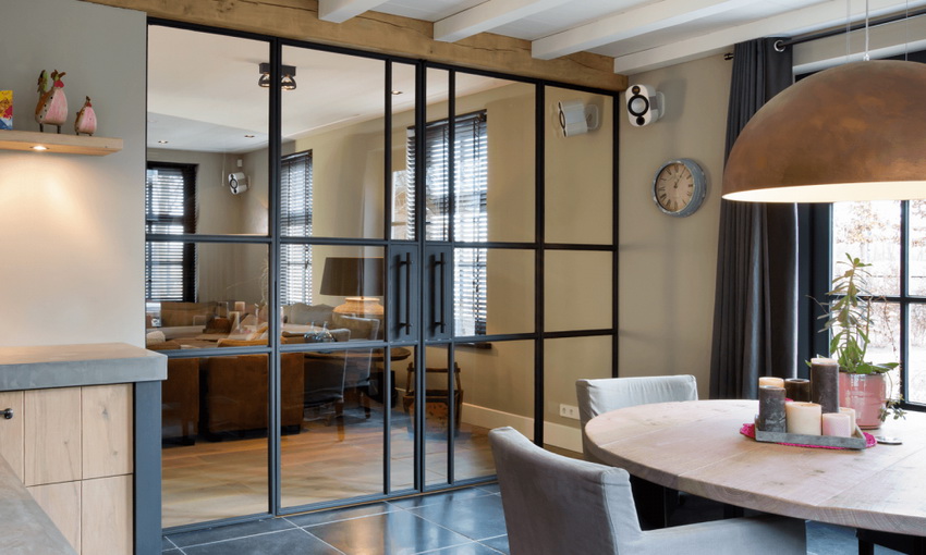 דלתות פנים מזכוכית מאפשרות לכם ליצור פנים קלילים ואלגנטיים דלתות פנים מזכוכית מאפשרות לכם ליצור פנים קלילים ואלגנטיים