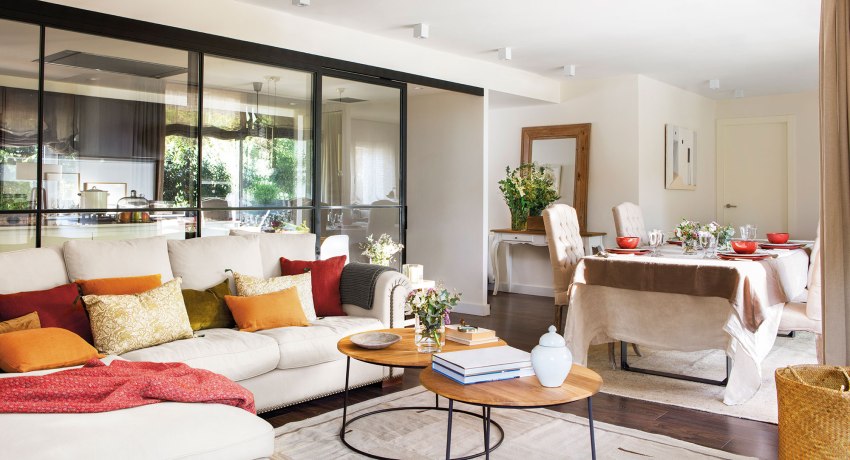 Oftest er glasskydedøre lavet på bestilling, så deres dimensioner er individuelle Oftest er glasskydedøre lavet på bestilling, så deres dimensioner er individuelle