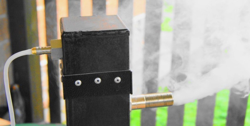 Nakon završetka instalacije svih potrebnih komponenata generatora dima, morate provjeriti njegove performanse Nakon završetka instalacije svih potrebnih komponenata generatora dima, morate provjeriti njegove performanse