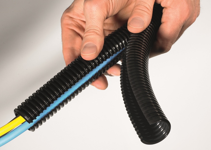 Đáng tin cậy nhất được coi là một đường ống gia cố kép được làm bằng các loại polyme. Đáng tin cậy nhất được coi là một đường ống gia cố kép được làm bằng các loại polyme.