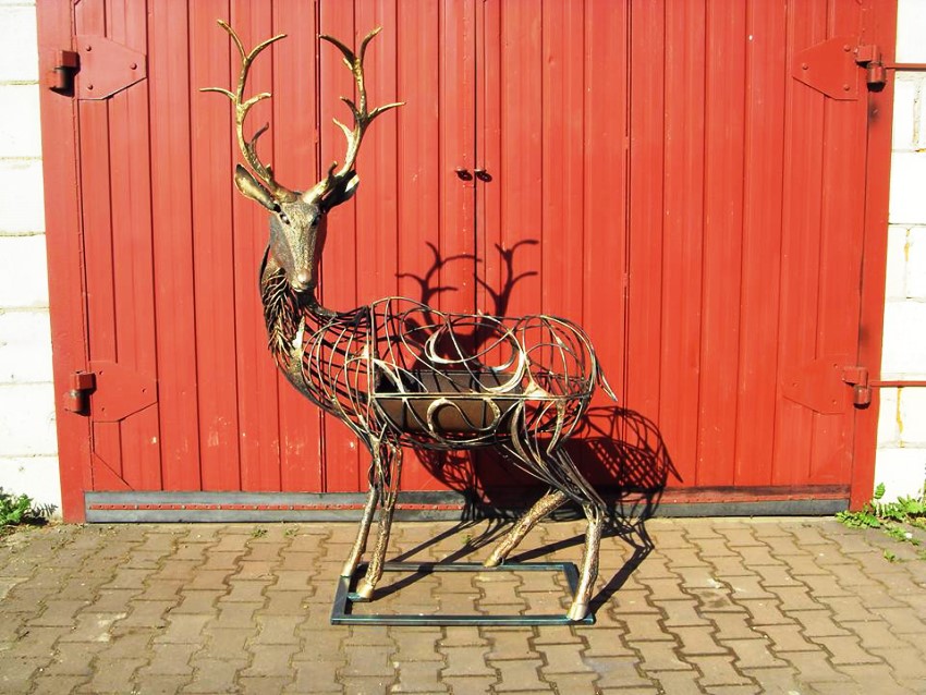 Na výrobu zložitých kovaných výrobkov budete potrebovať viac ako jeden pracovný stôl Na výrobu zložitých kovaných výrobkov budete potrebovať viac ako jeden pracovný stôl