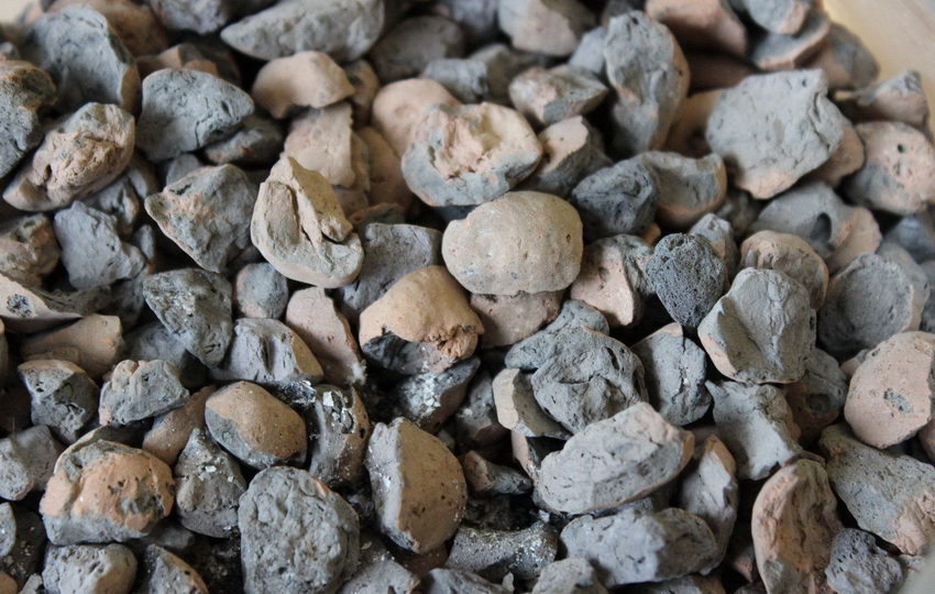 Dacă trebuie să reduceți costurile de achiziție, puteți achiziționa materialul folosit - argila expandată își păstrează perfect proprietățile Dacă trebuie să reduceți costurile de achiziție, puteți achiziționa materialul folosit - argila expandată își păstrează perfect proprietățile