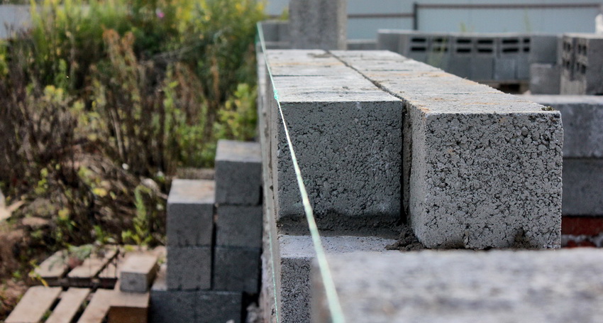 O clădire din blocuri de lut expandat va avea o izolație termică excelentă O clădire din blocuri de lut expandat va avea o izolație termică excelentă