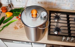 Wędzona na gorąco wędzarnia zrób to sam: łatwy sposób montażu