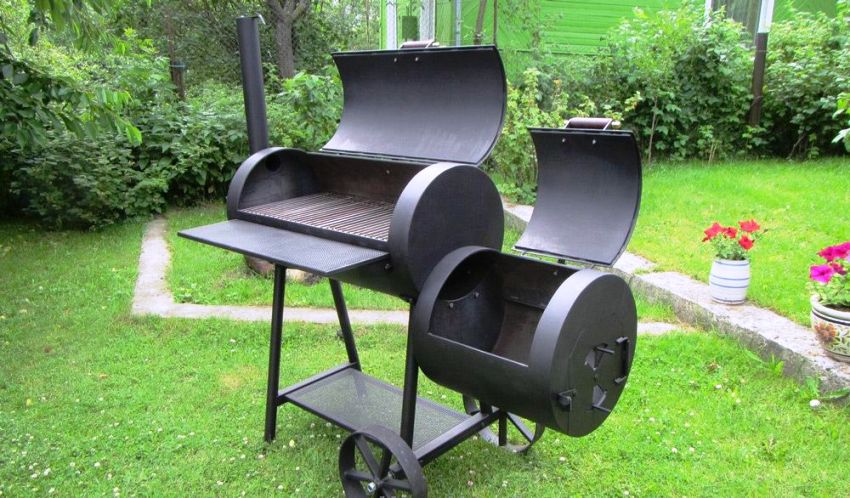 לפני שמתחילים לחתוך את המעשנה, יש צורך לשחרר את הגז מהגליל, ולשטוף אותו היטב במים לפני שמתחילים לחתוך את המעשנה, יש צורך לשחרר גז מהגליל, וגם לשטוף אותו היטב במים