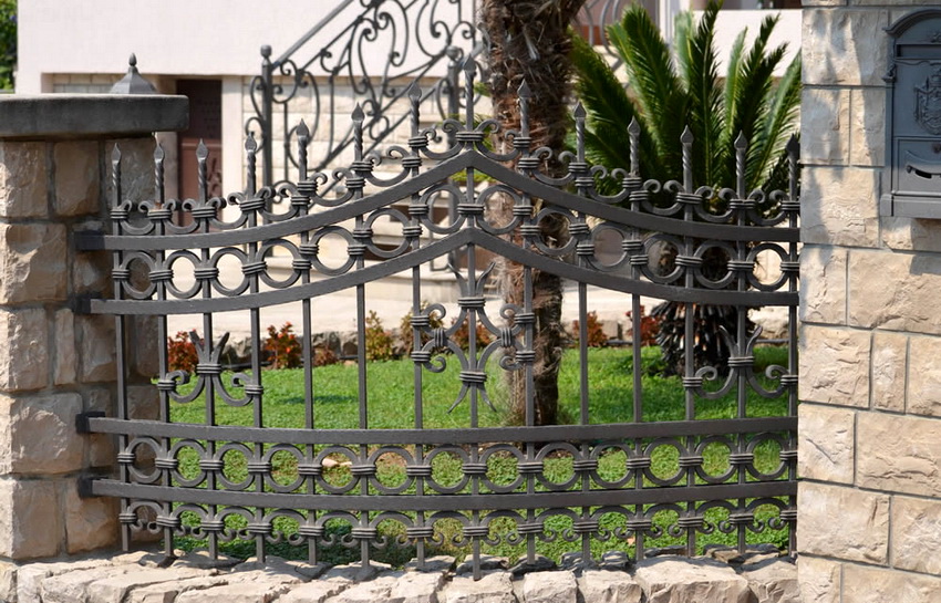 การติดตั้งรั้วปลอมจะต้องใช้ความพยายาม แต่ผลลัพธ์ก็คุ้มค่า การติดตั้งรั้วปลอมจะต้องใช้ความพยายาม แต่ผลลัพธ์ก็คุ้มค่า