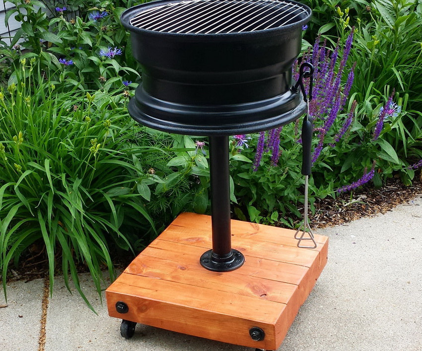 Le brasier à partir d'un lecteur de voiture est facile à fabriquer et à utiliser Le brasier à partir d'un lecteur de voiture est facile à fabriquer et à utiliser