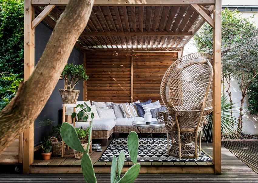 Rottinkikalusteet näyttävät tyylikkäiltä ja tyylikkäiltä puutarhassa Rottinkikalusteet näyttävät tyylikkäiltä ja tyylikkäiltä puutarhassa