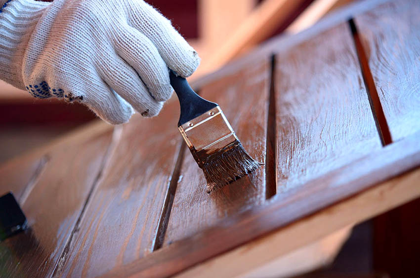 Kun pöytä on koottu, se on maalattava tai lakattava. Kun pöytä on koottu, se on maalattava tai lakattava.