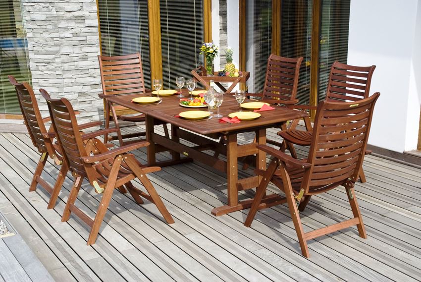 Foldning af træprodukter tager mindre lagerplads om vinteren Foldning af træprodukter tager mindre lagerplads om vinteren