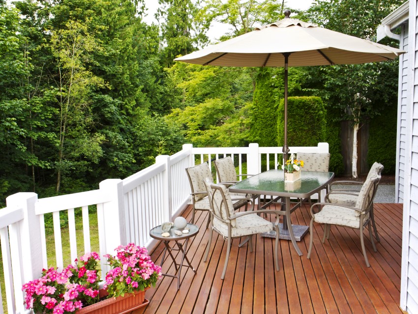 Møbler lavet af rustfrit stål, aluminium eller galvaniseret ruster ikke over tid Møbler lavet af rustfrit stål, aluminium eller galvaniseret ruster ikke over tid