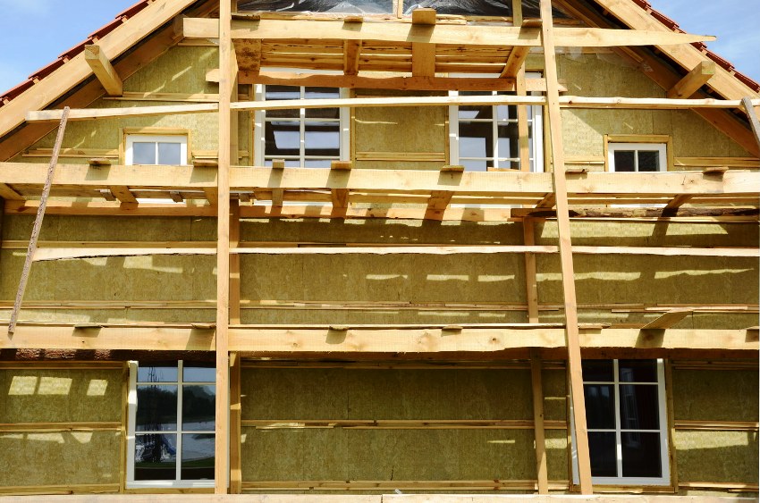 مع الاختيار الصحيح للمواد واتباع التعليمات ، يمكن أن تصل فترة الضمان للواجهة الرطبة مع عزل الصوف المعدني إلى 40 عامًا مع الاختيار الصحيح للمواد واتباع التعليمات ، يمكن أن تصل فترة الضمان للواجهة الرطبة مع عزل الصوف المعدني إلى 40 عامًا