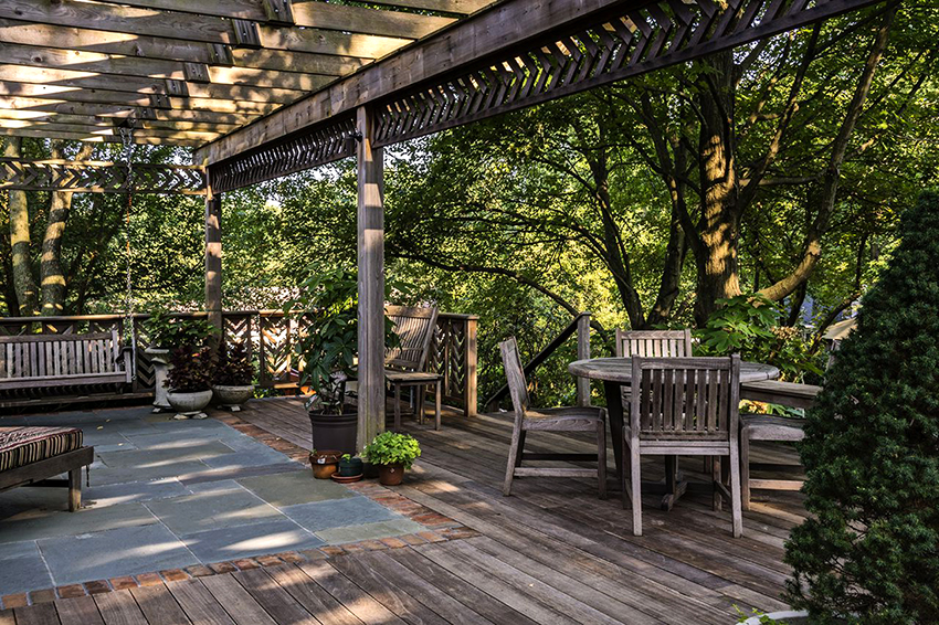 Puiset pergolat näyttävät kauniilta ja harmonisilta kaikilla alueilla Puiset pergolat näyttävät kauniilta ja harmonisilta kaikilla alueilla