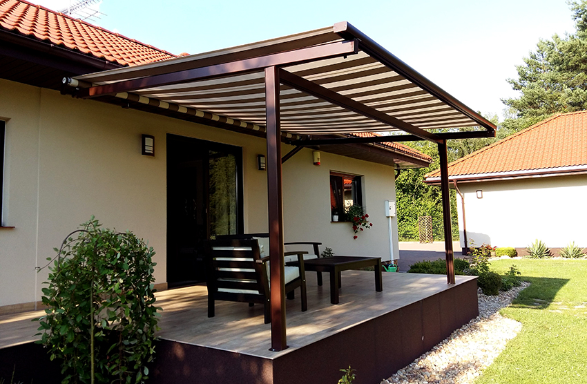 Jotta markiisi-pergolapinnoite kestää pitkään, sillä on oltava antibakteerinen pinnoite ja teflonikerros Jotta markiisi-pergolapinnoite kestää pitkään, sillä on oltava antibakteerinen pinnoite ja teflonikerros